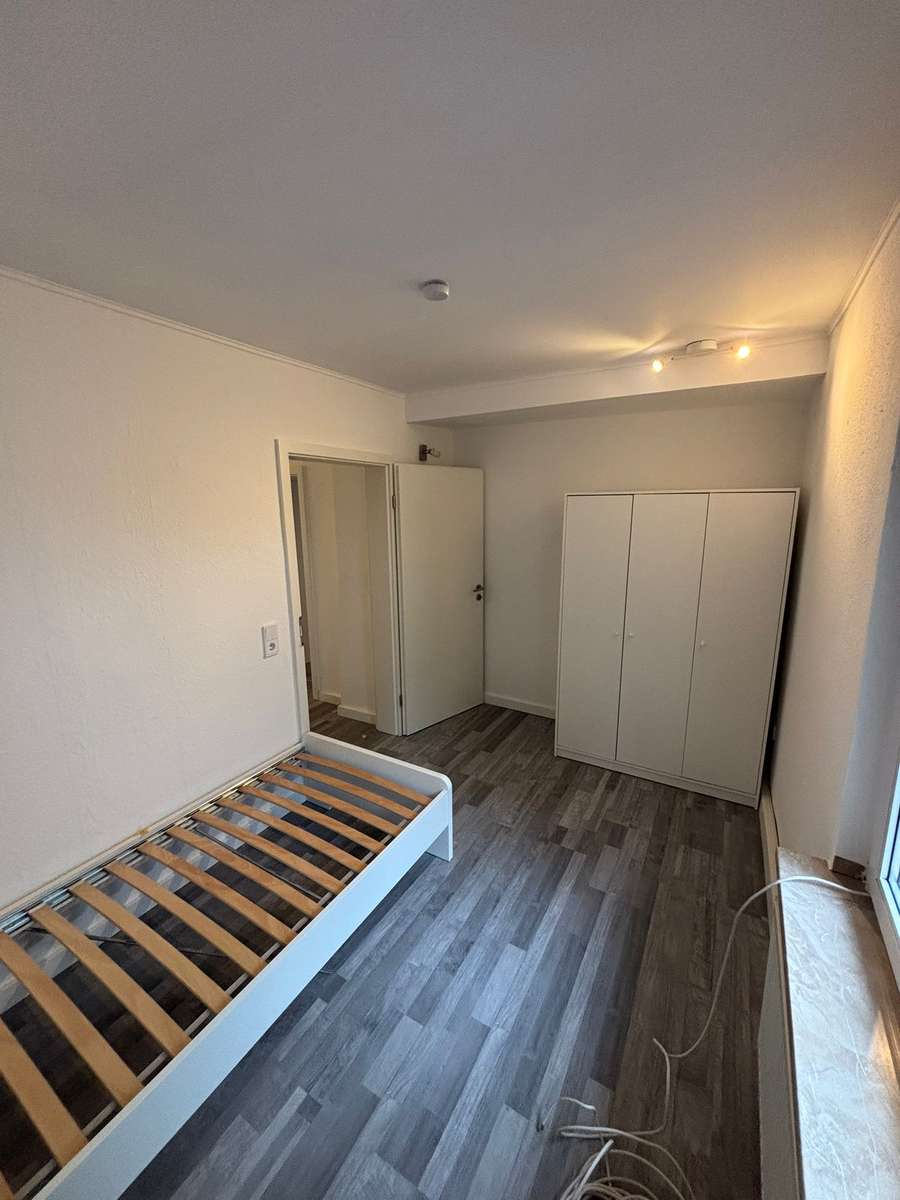 Schlafzimmer 1